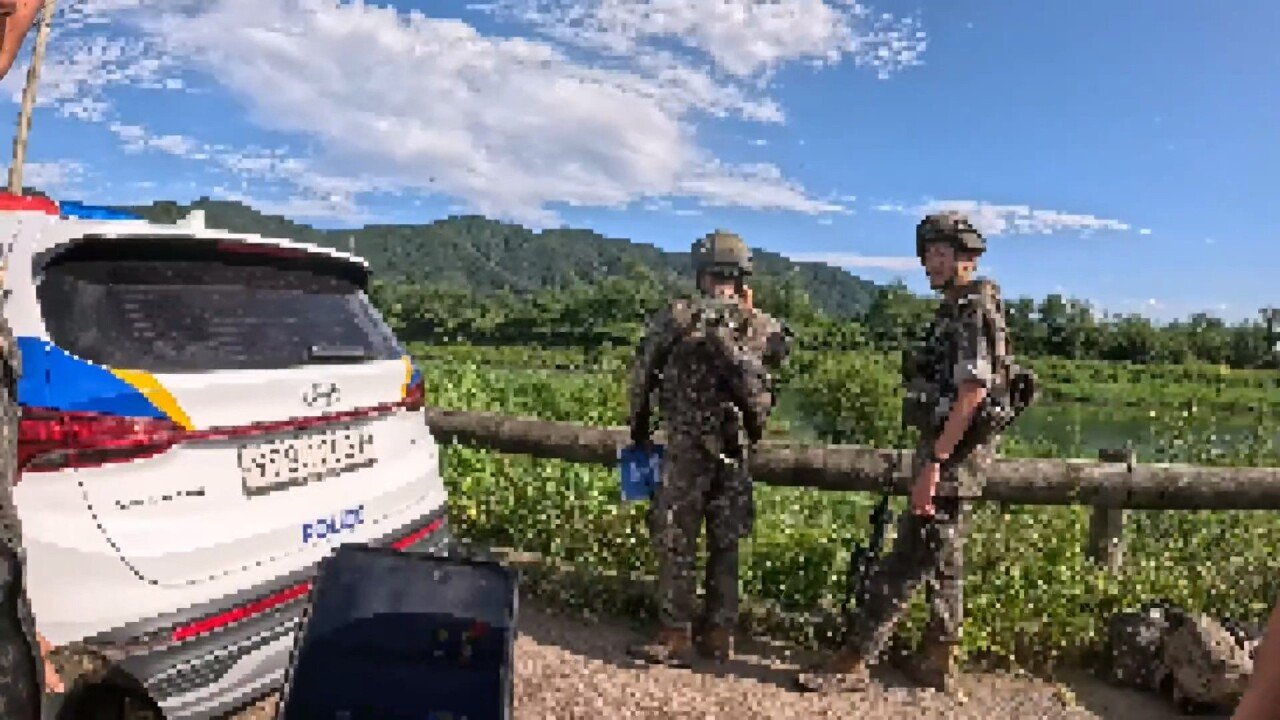물놀이중 "백린탄" 폭탄 발견해 신고한 유튜버ㄷㄷ