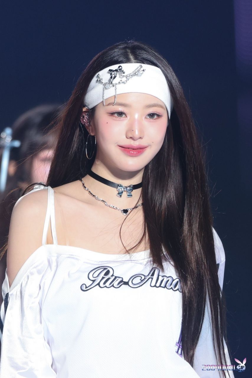 오늘자 도쿄 걸즈 컬렉션 아이브 장원영