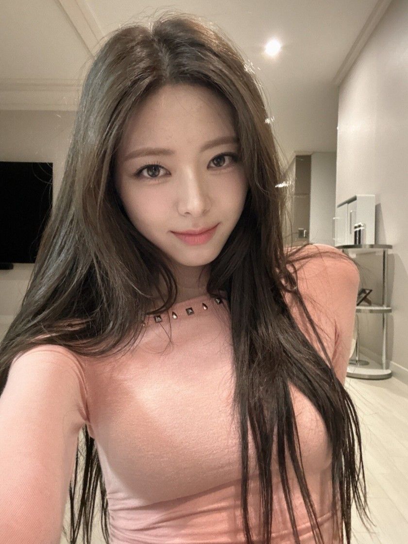 유나 셀카