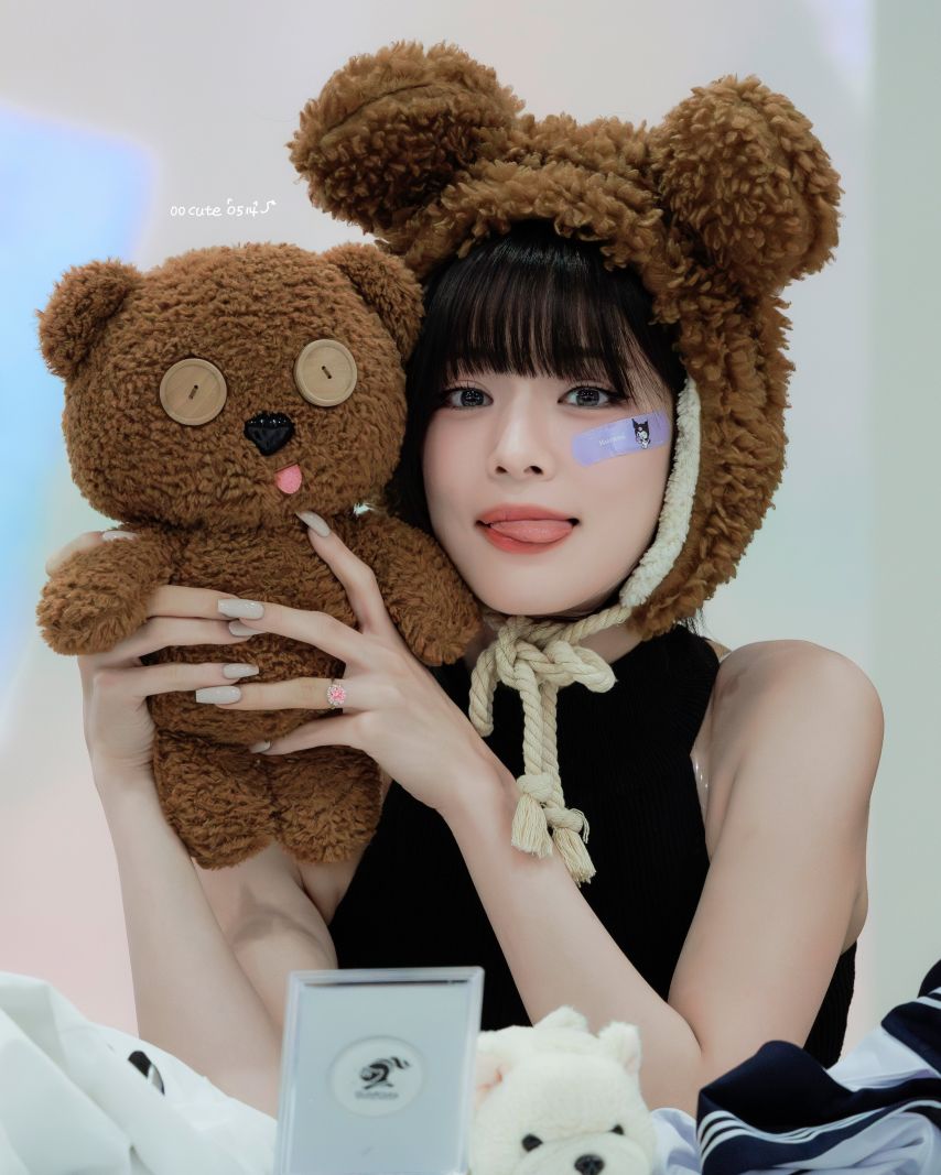 프로미스나인 이채영