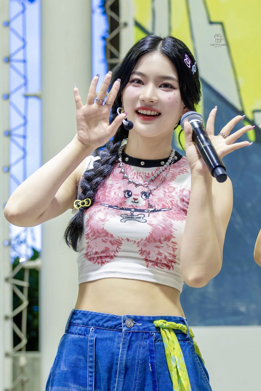 스테이씨 아이사