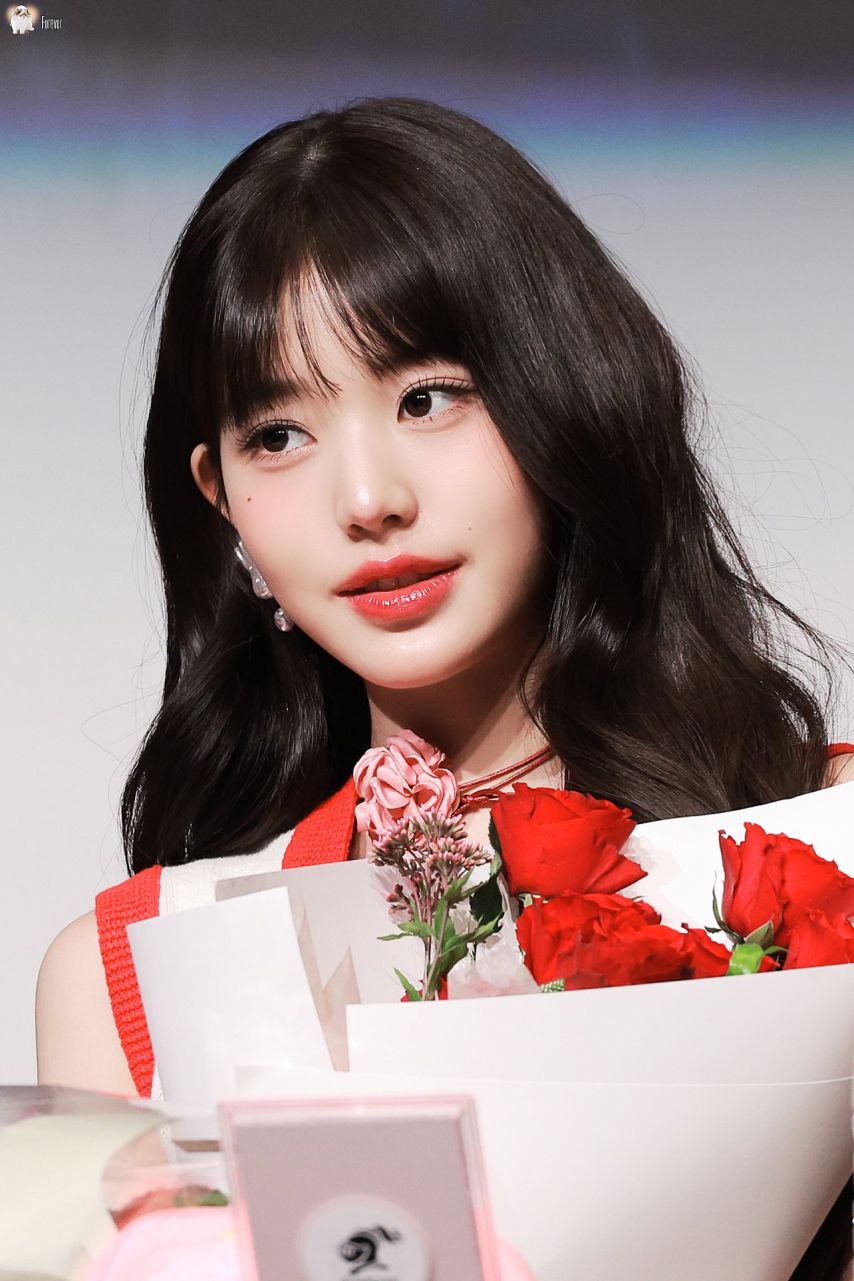 장원영 (아이브)