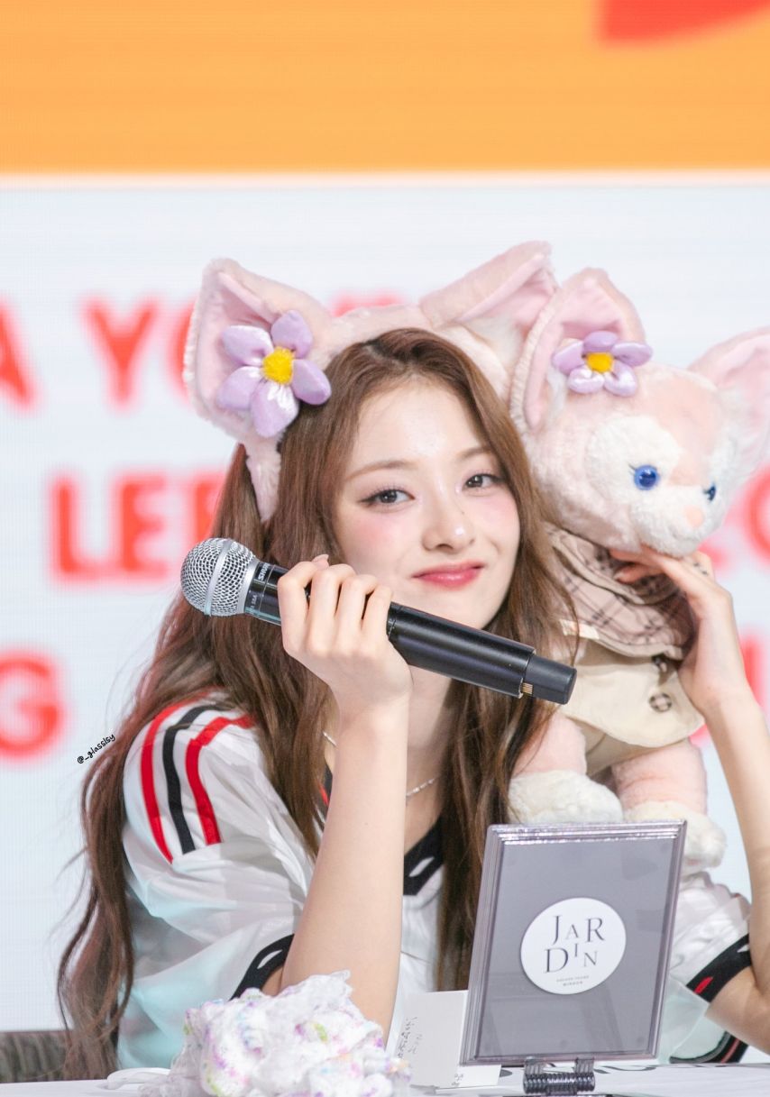 프로미스나인 이나경