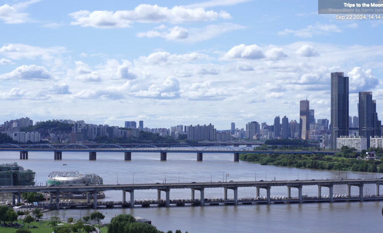 어제오늘 미쳐버린 먼지 한톨 없는 서울 하늘 ㄷㄷ