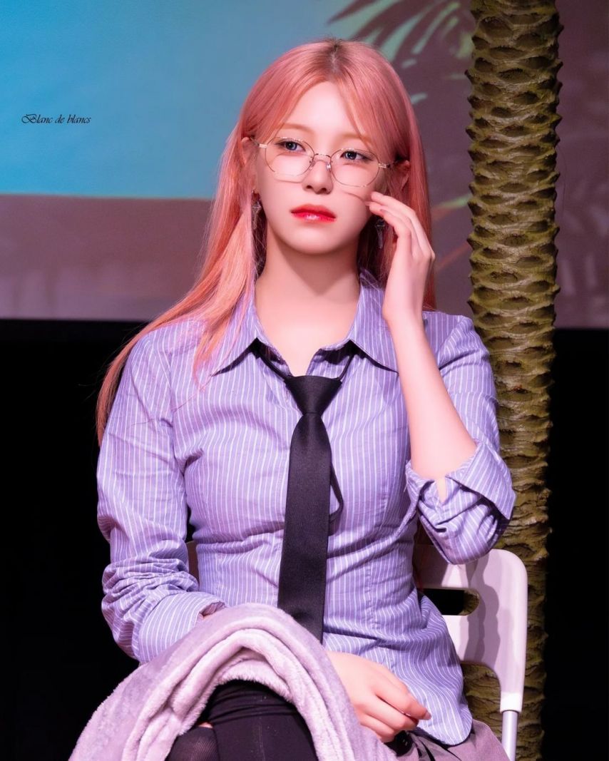 프로미스나인 백지헌