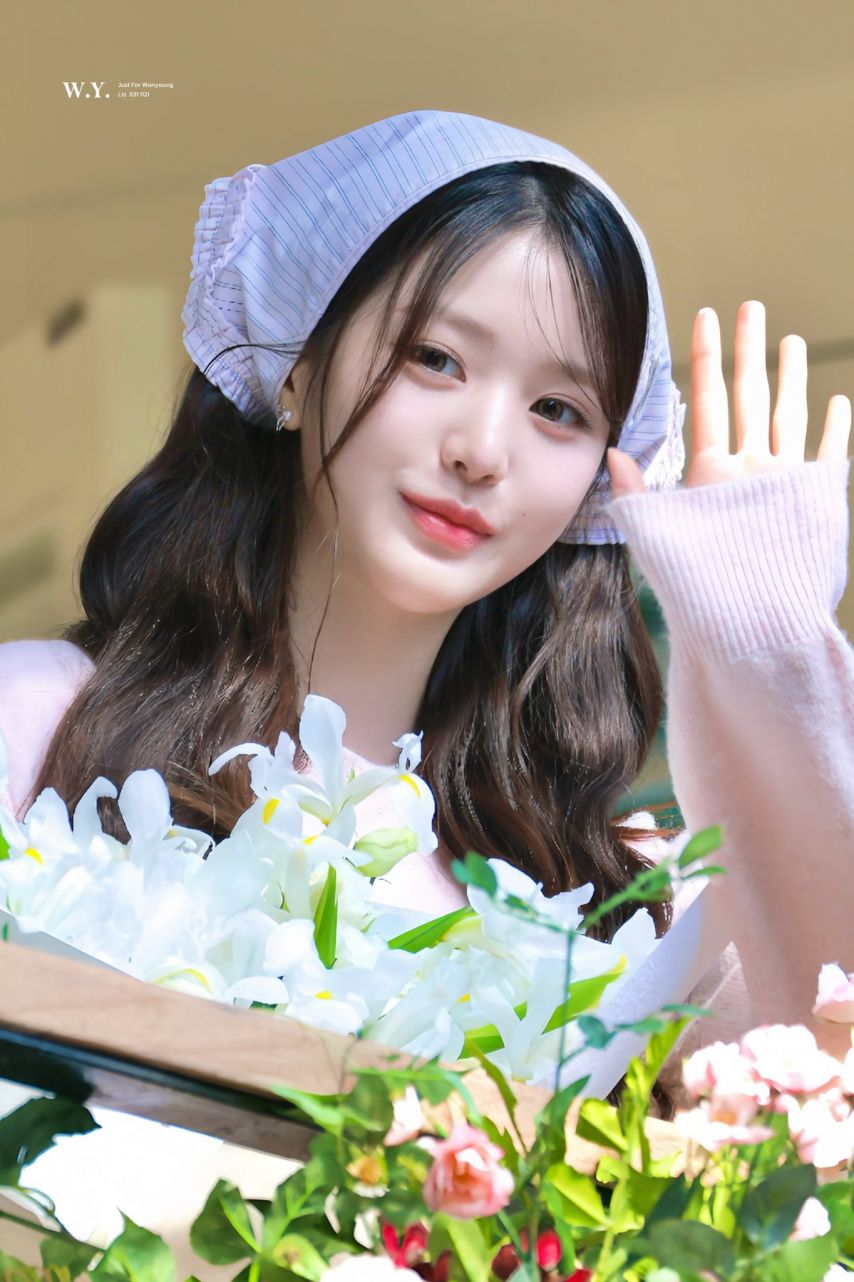 장원영 (아이브)