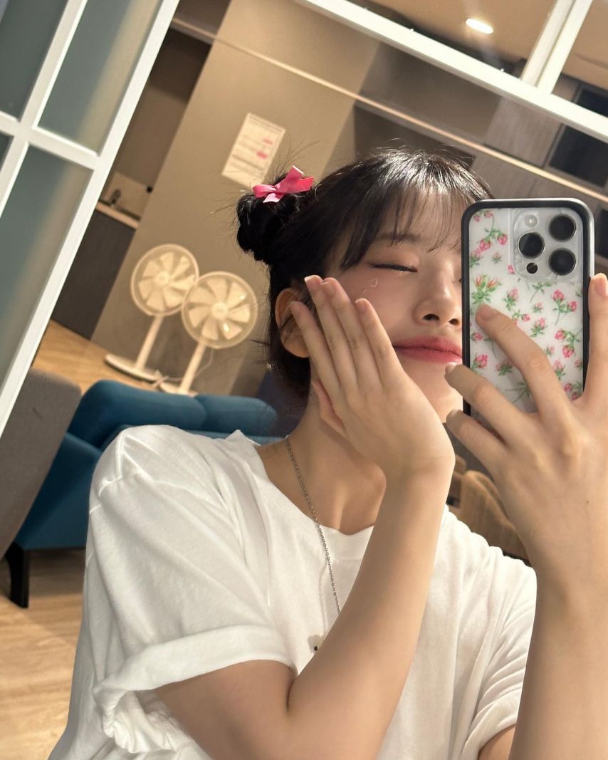 아이브 안유진 with 가을 & 레이