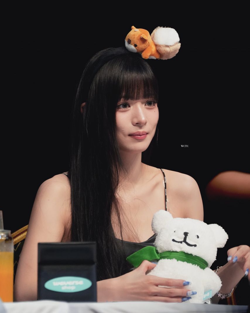 프로미스나인 이채영