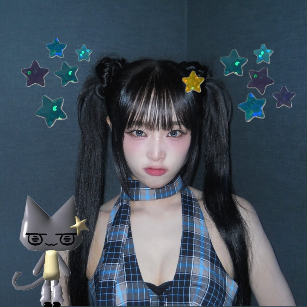 체크 란제리룩 몽실한 가슴골 최예나 컴백 - 엠카