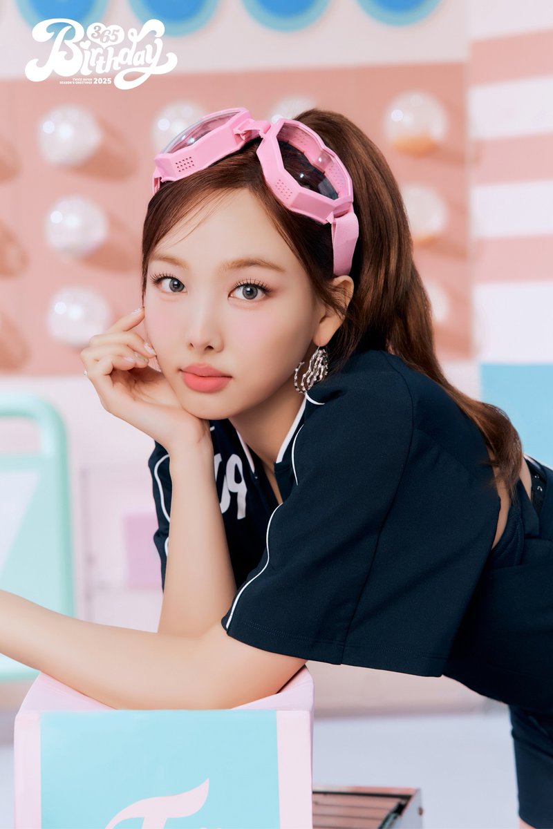 트와이스 TWICE JAPAN SEASON’S GREETINGS 2025 “Birthday365” 나연