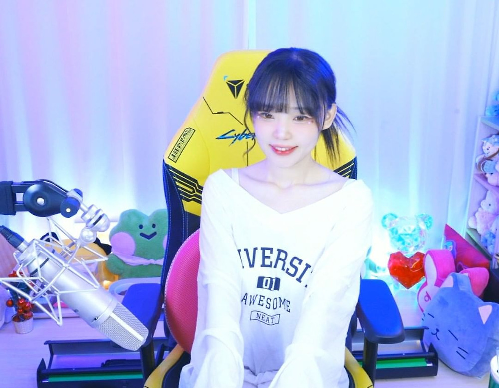 수염 없는 새봄추