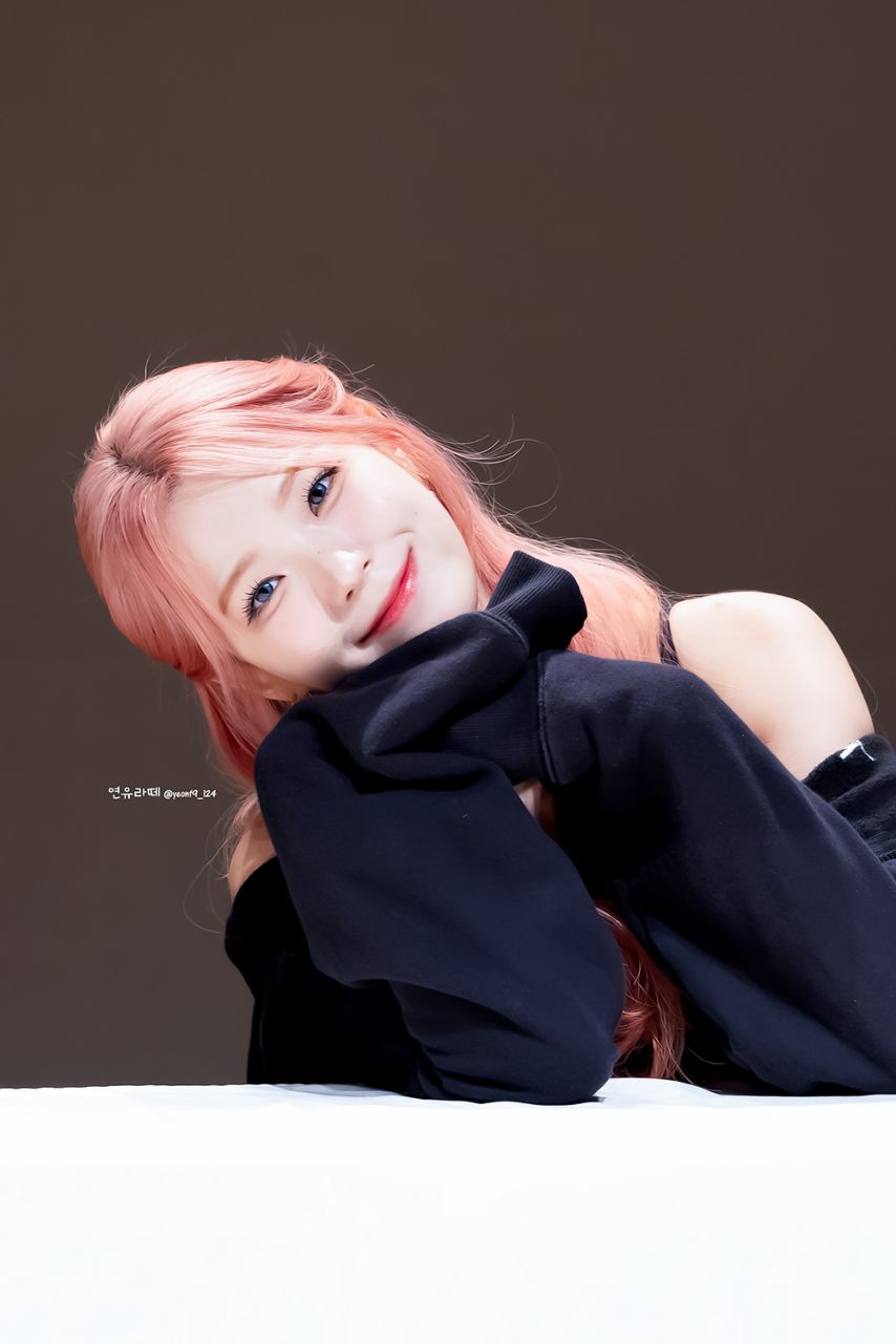 프로미스나인 백지헌