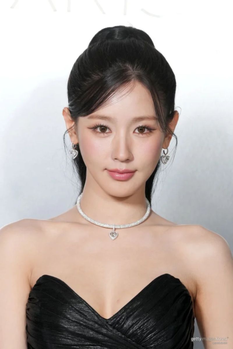 아이들 미연, 블랙 스완, 화이트 공주, 천사 8색조 매력.jpg