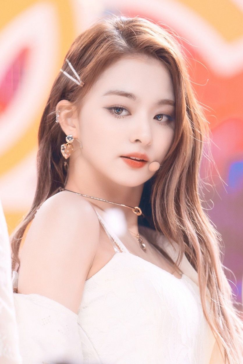 프로미스나인 이나경