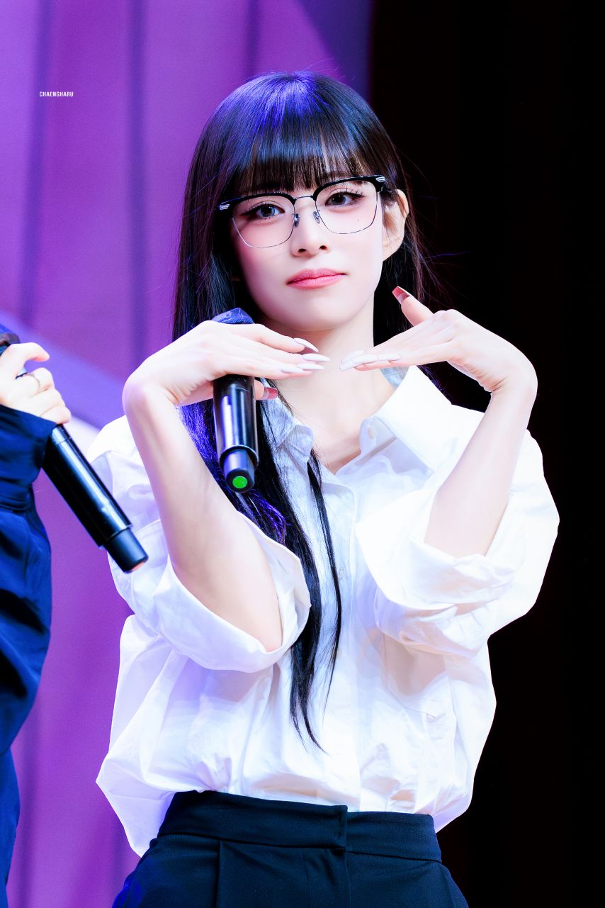 프로미스나인 이채영