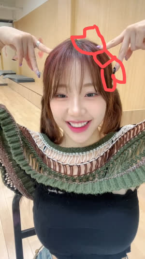 시그니처 지원 니트 망사속 위엄이 느껴지는 묵직한 블랙 끈나시