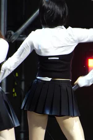 치마 속바지 뒤태 스테이씨 아이사 움짤