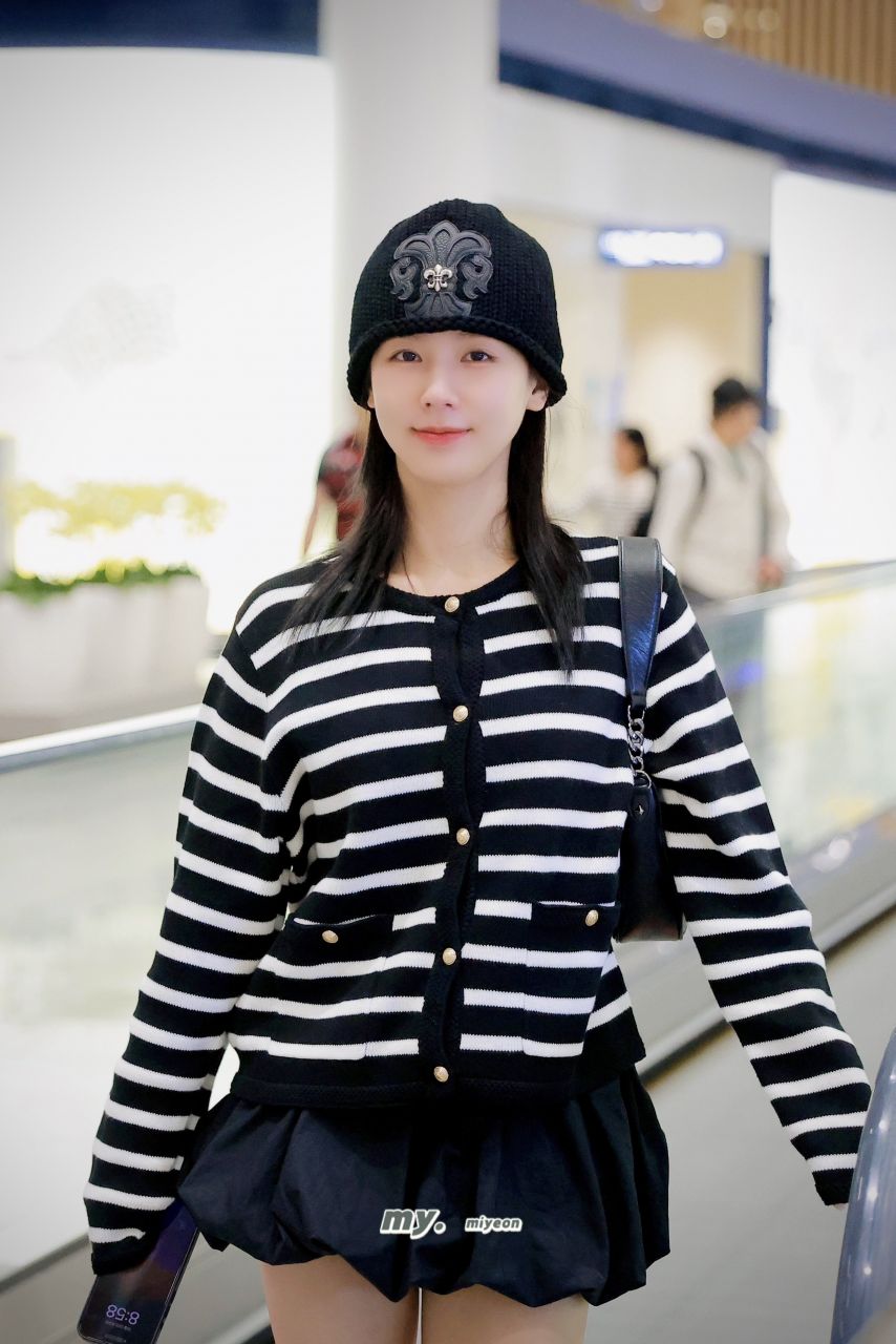 어제자 출국하는 아이들 미연