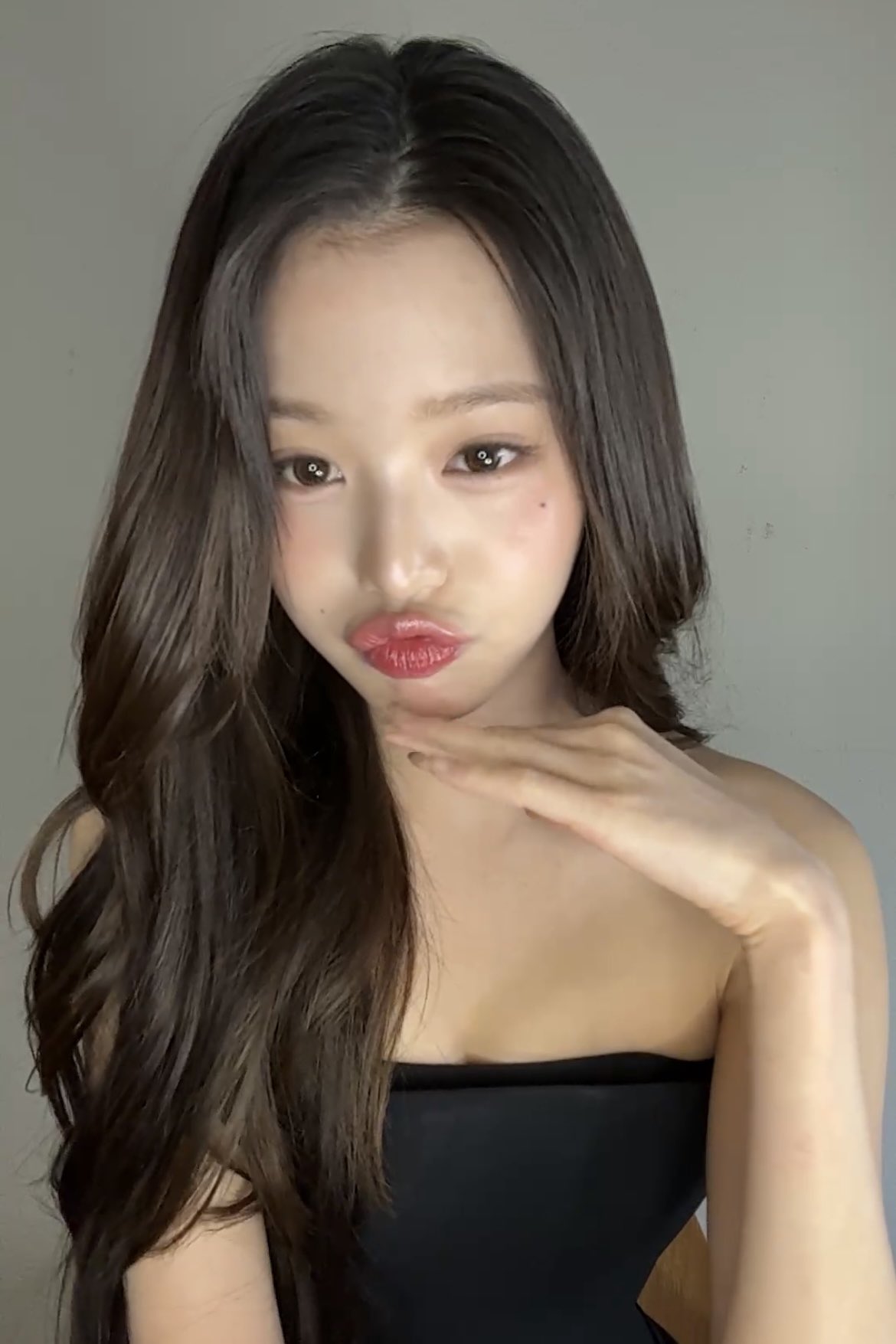 실시간 라이브 방송중인 아이브 장원영 얼굴