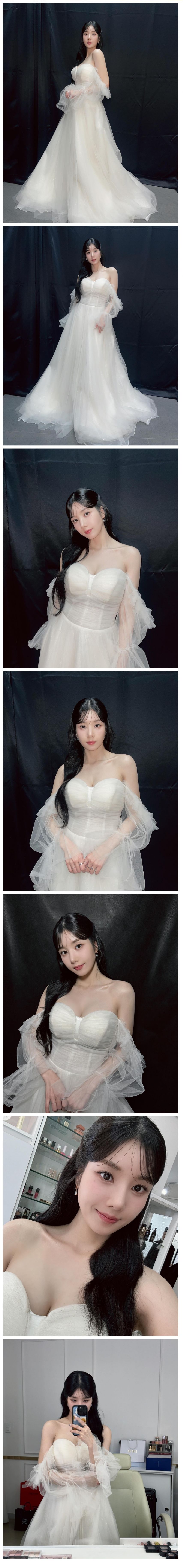 러블리한 화이트 드레스 아찔한 셀카 권은비