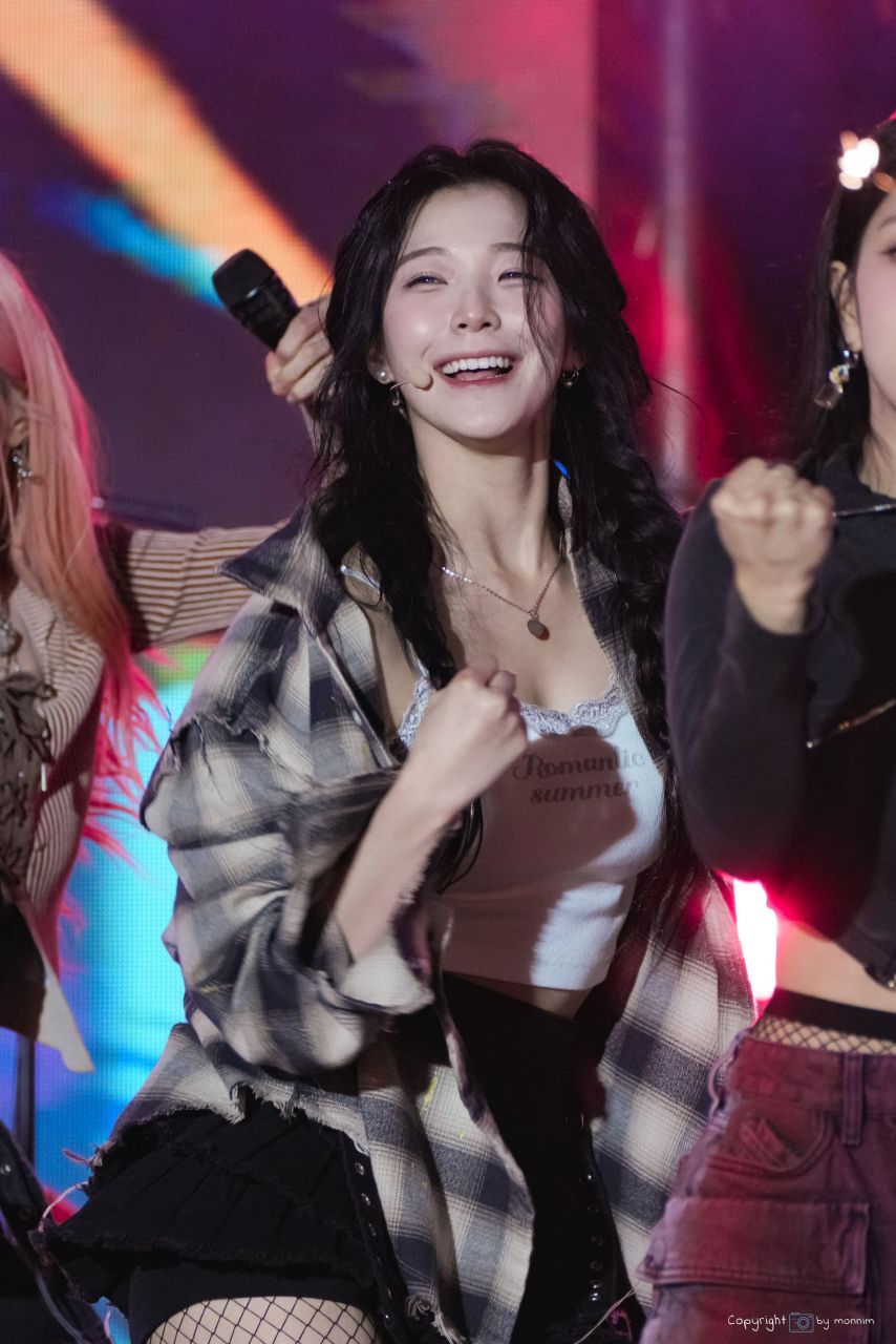 프로미스나인 백지헌