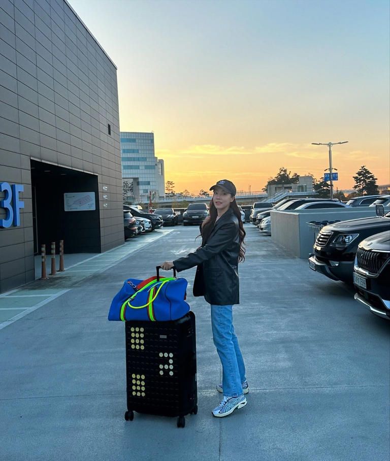 고우리, 믹스매치로 완성한 가을 감성 일본 여행룩