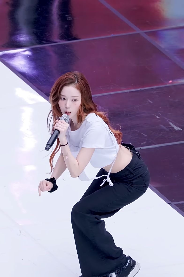 리허설 검정 레이스 에스파 윈터,지젤