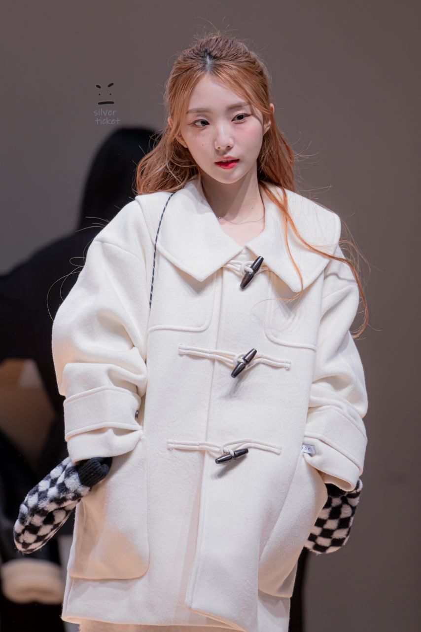 이달의 소녀, 루셈블 여진