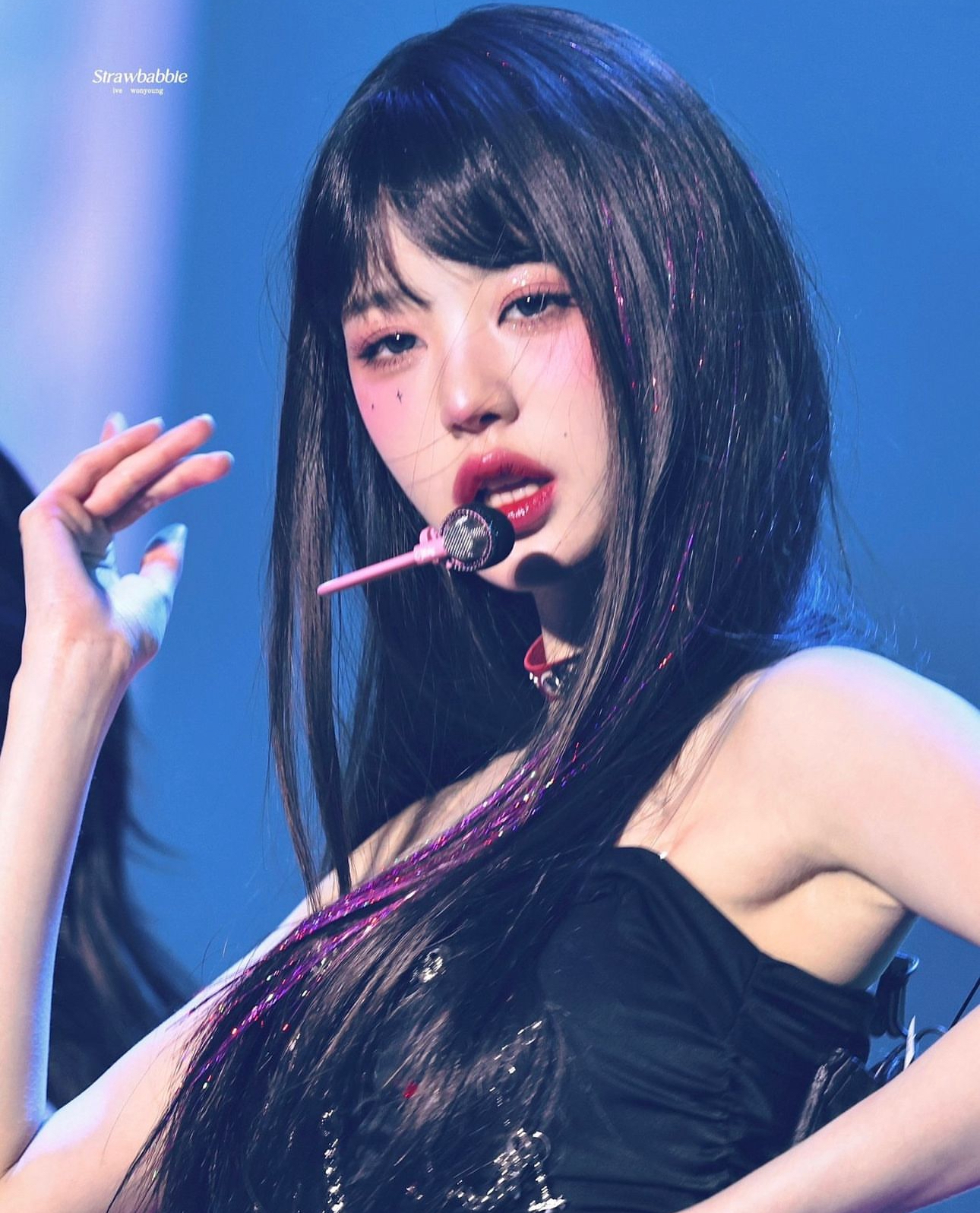 무대에서 원영 근접샷