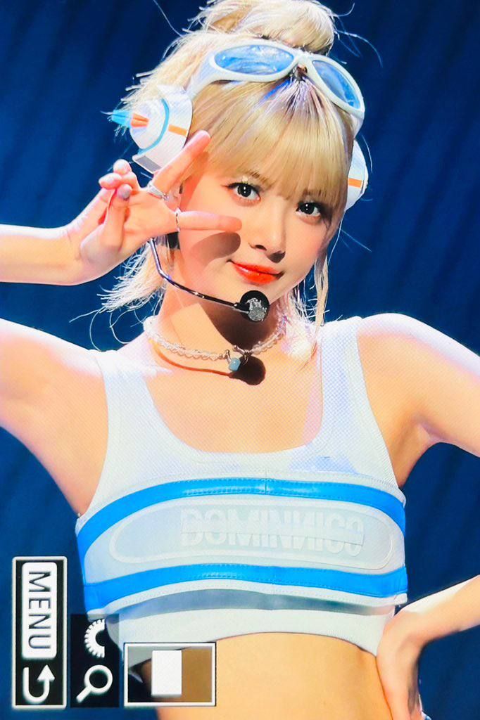 LE SERAFIM 홍은채