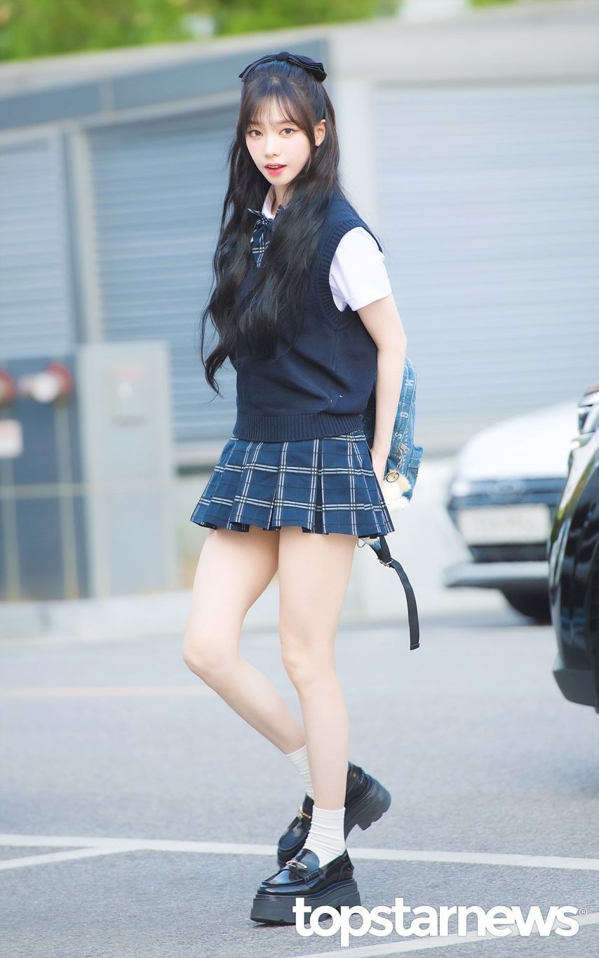 에스파) 교복입은 카리나 .jpg