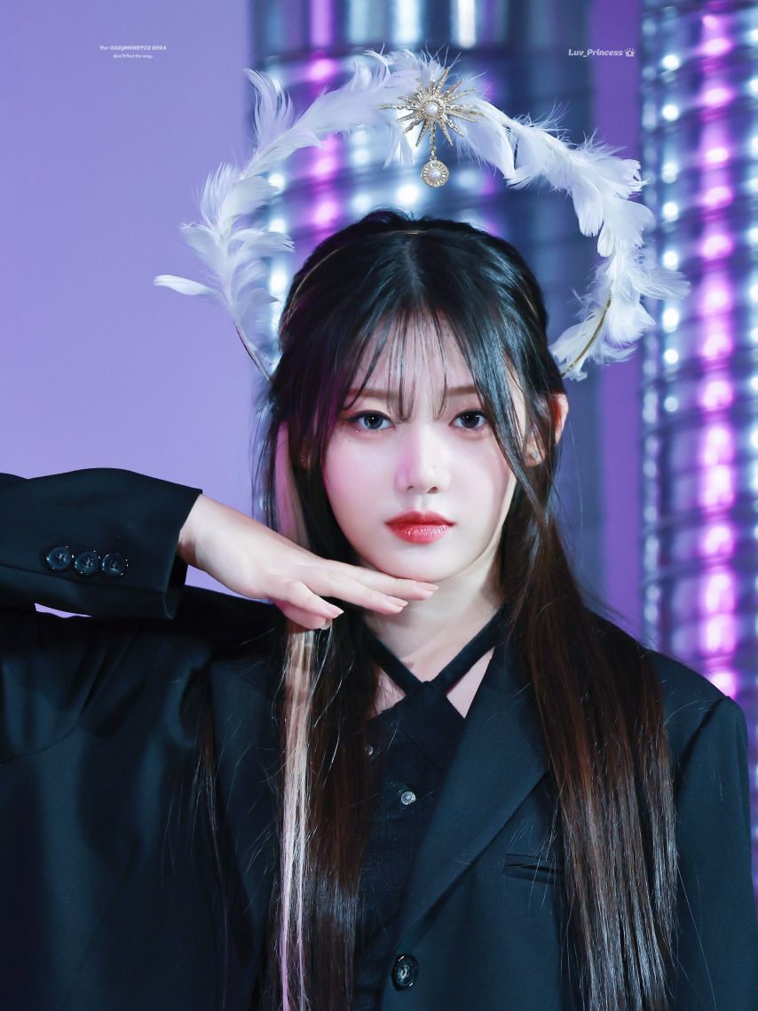 베이비몬스터 로라