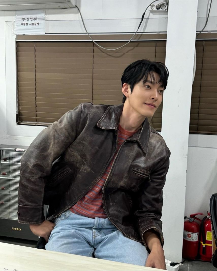 오늘자 배우 김우빈 인스타그램.jpg