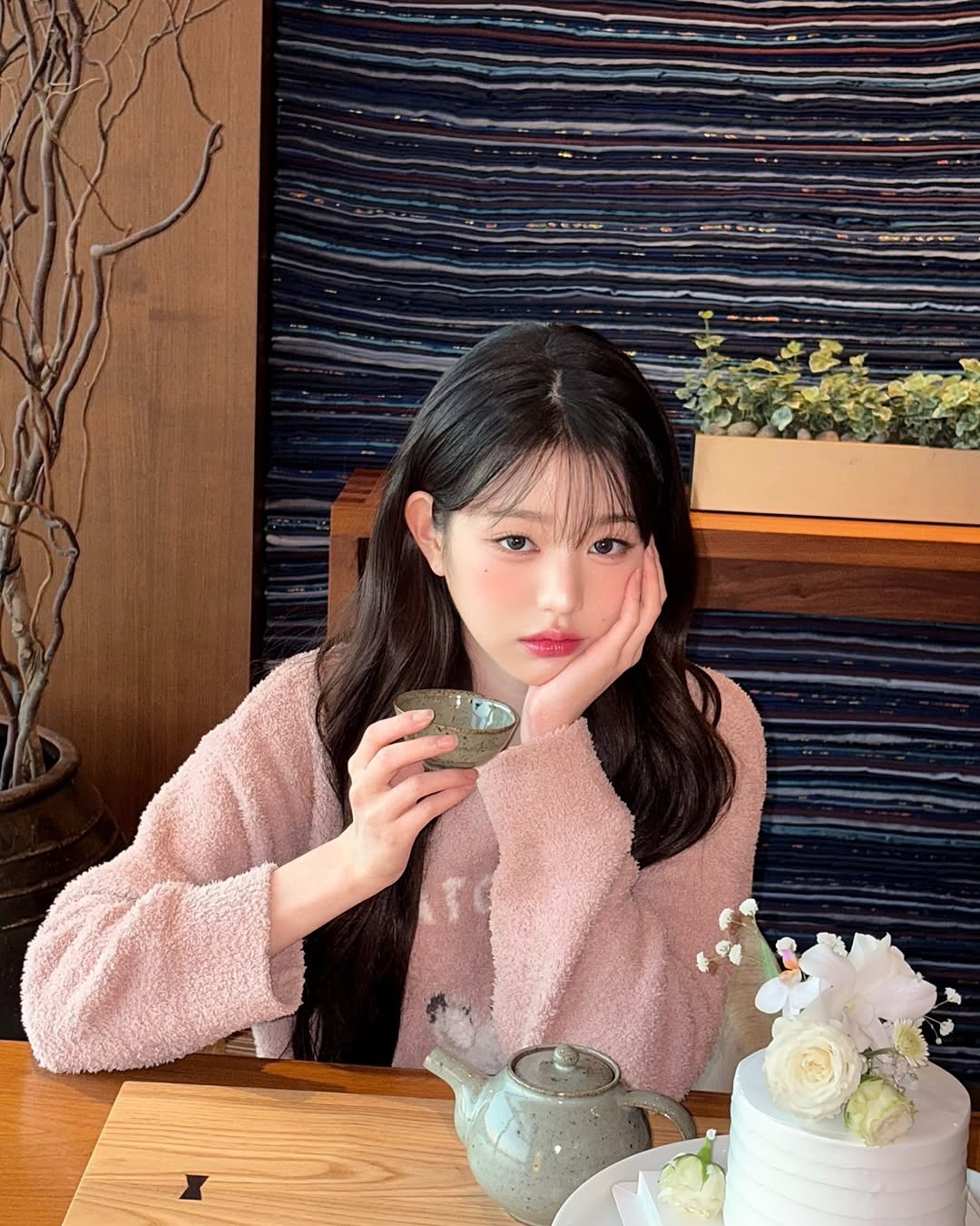 오늘 장원영 인스타에 올라온 사진