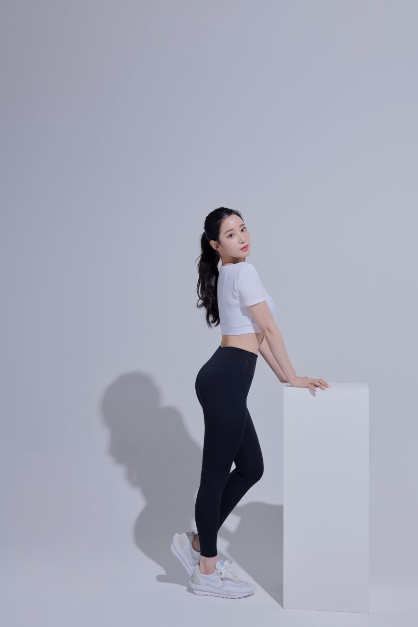 베리굿 조현 레깅스 화보