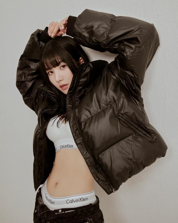 권은비 캘빈클라인