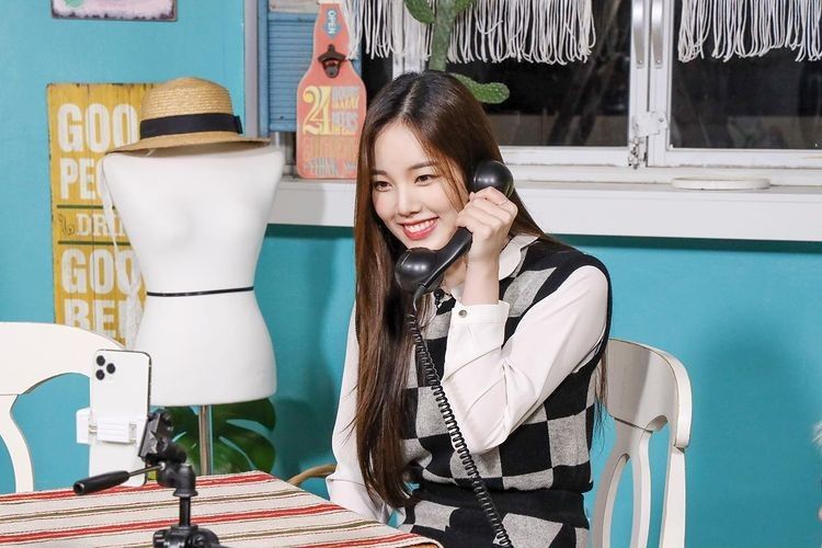 Weeekly 이수진.jpg