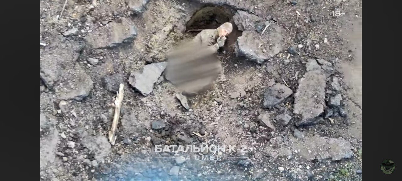 죽기전 담배하나 피겠다는 러병사