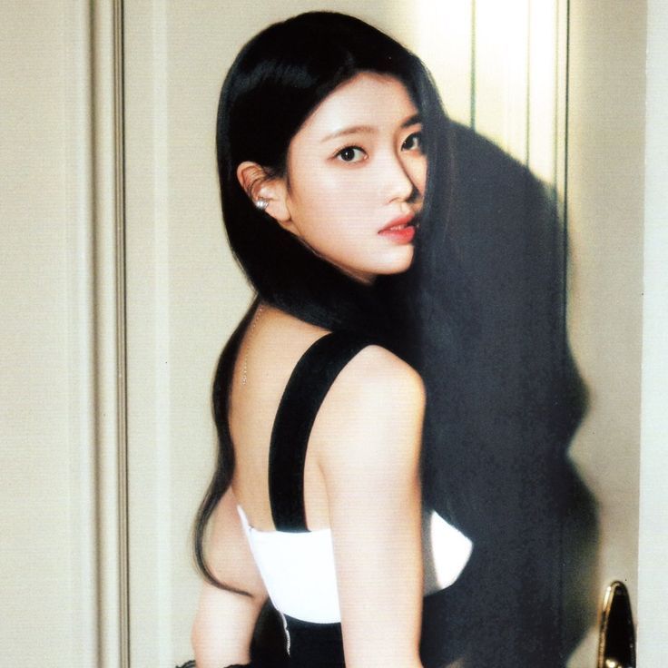 Kep1er 션샤오팅.jpg