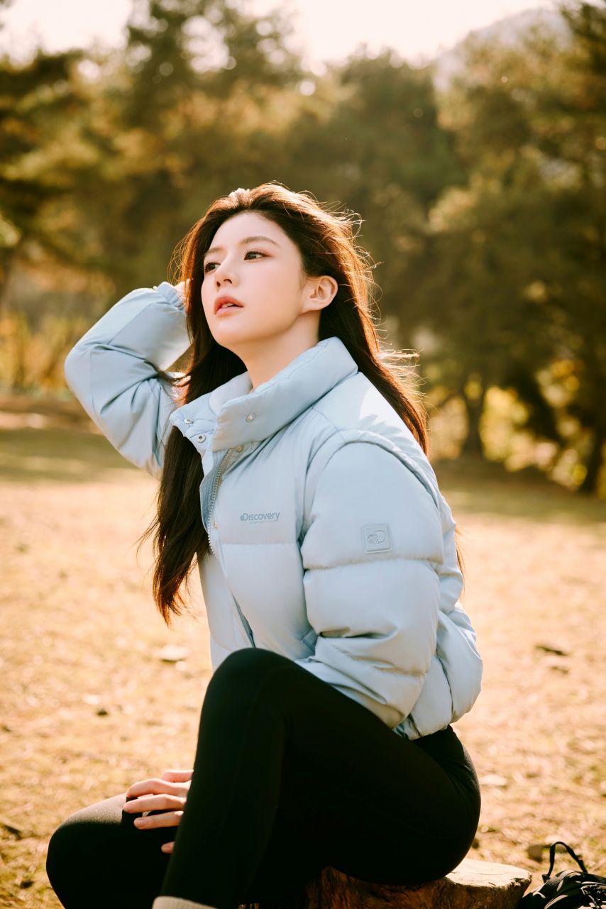 배우 고윤정 디스커버리 레깅스 고화질