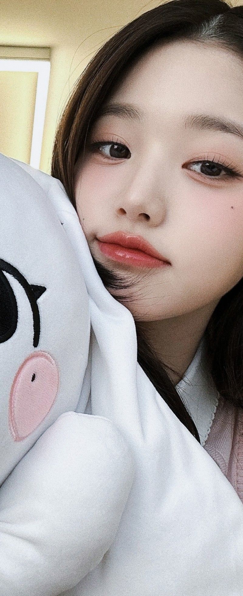 폰 배경으로 쓰세요 이쁜 원영이