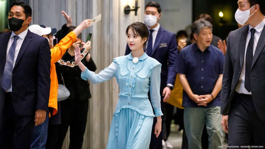 아이유 브로커 언론시사회