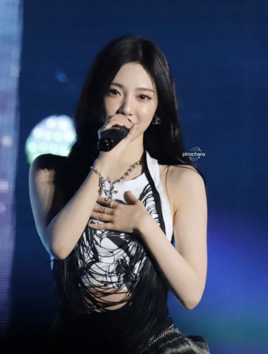 진짜 너무 이뻐진 에스파 닝닝~