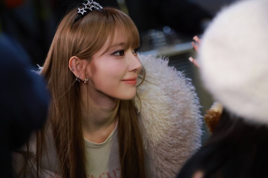 르세라핌 사쿠라 MV 비하인드 포토