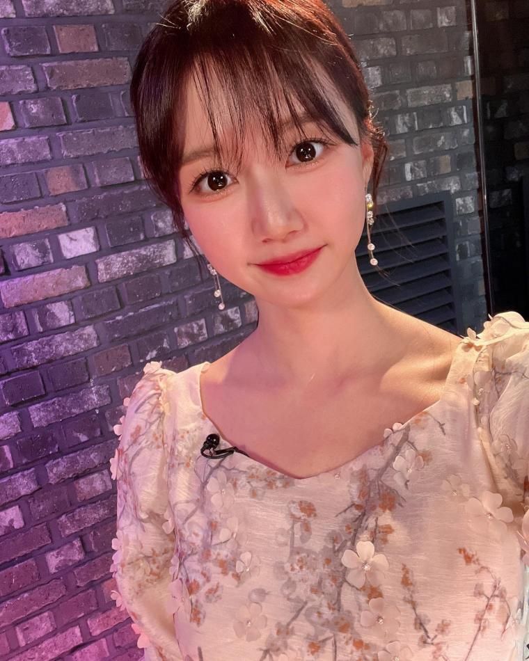 아나운서  윤수빈