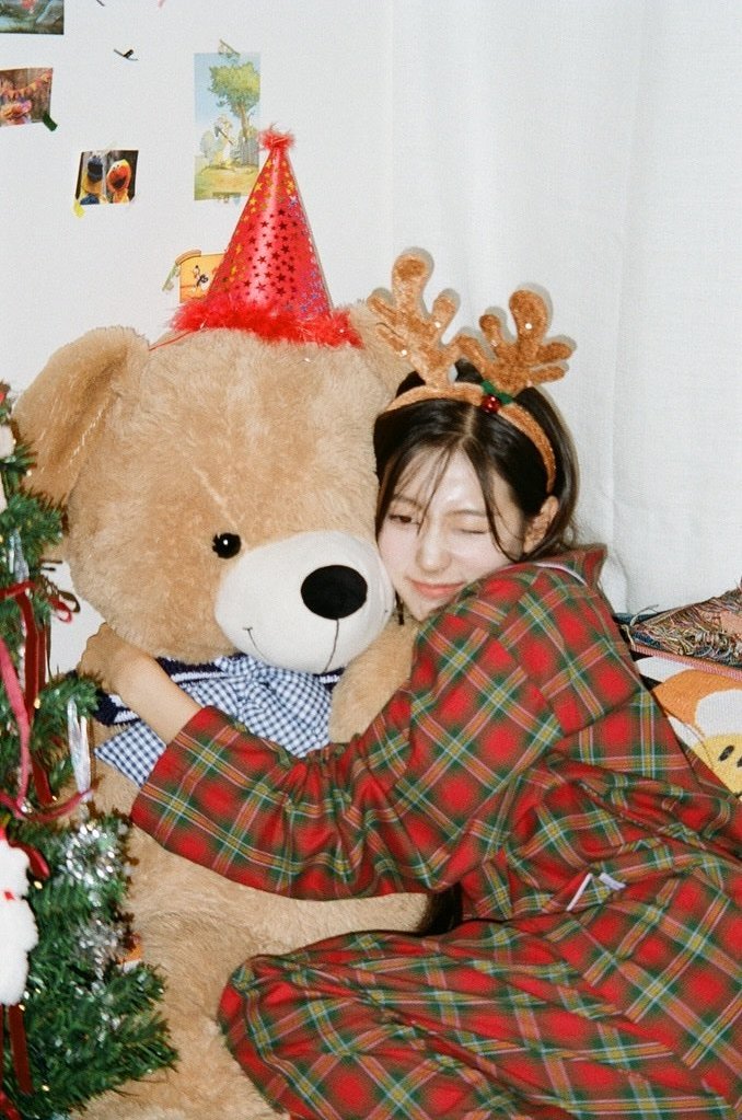 [러블리즈] 체크잠옷 입고 인스타 라이브 하는 정예인 청순한 미모