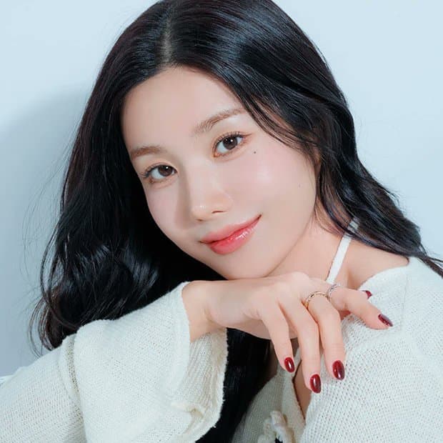 [아이즈원] 권은비 ..... maquia