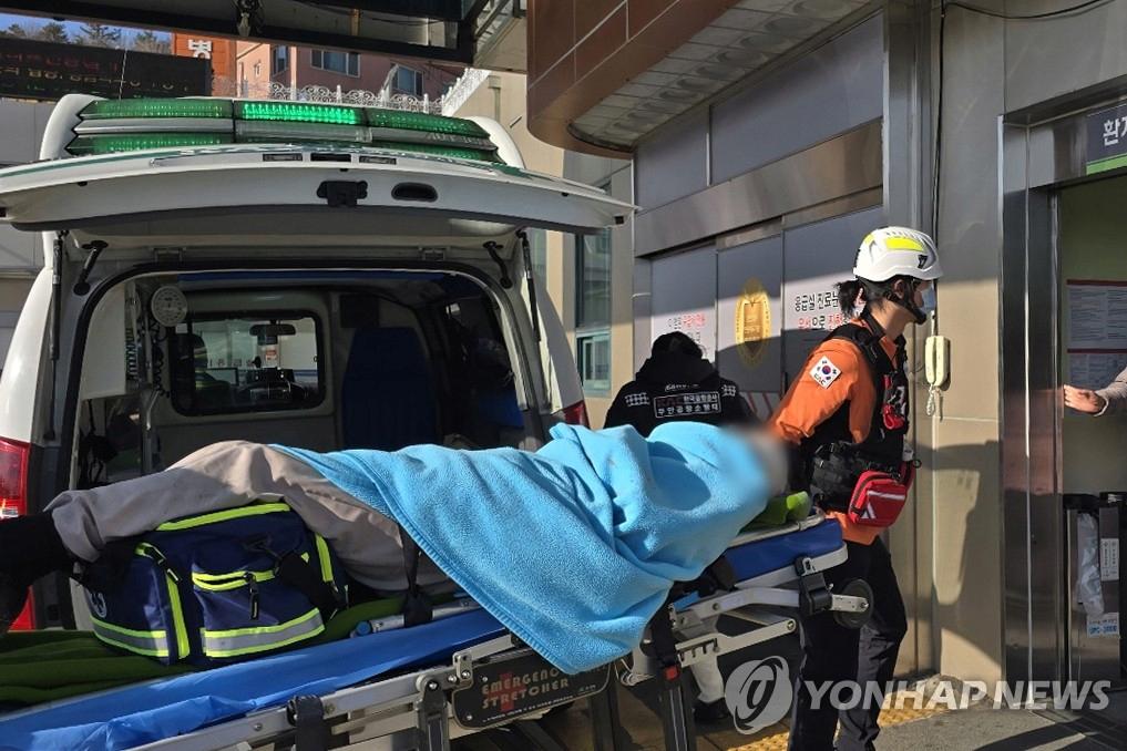 무안공항 여객기 사고 생존 승무원 "어떻게 된 일인가요"