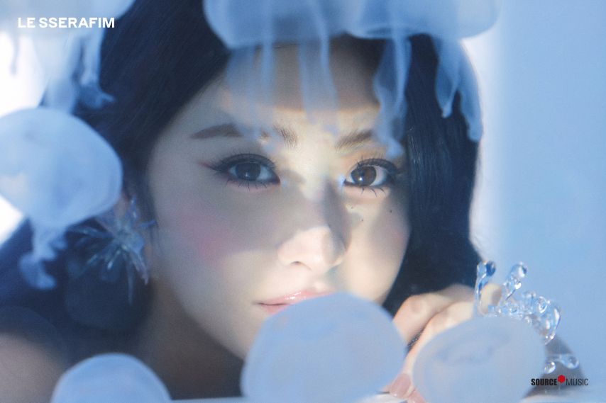 르세라핌 허윤진 ‘해파리’ Photo Sketch