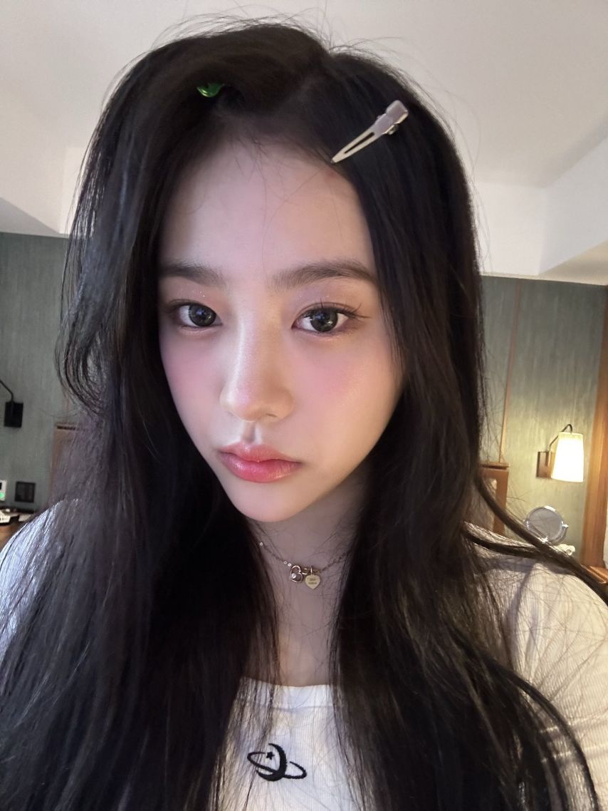 미미로즈 예린.jpg